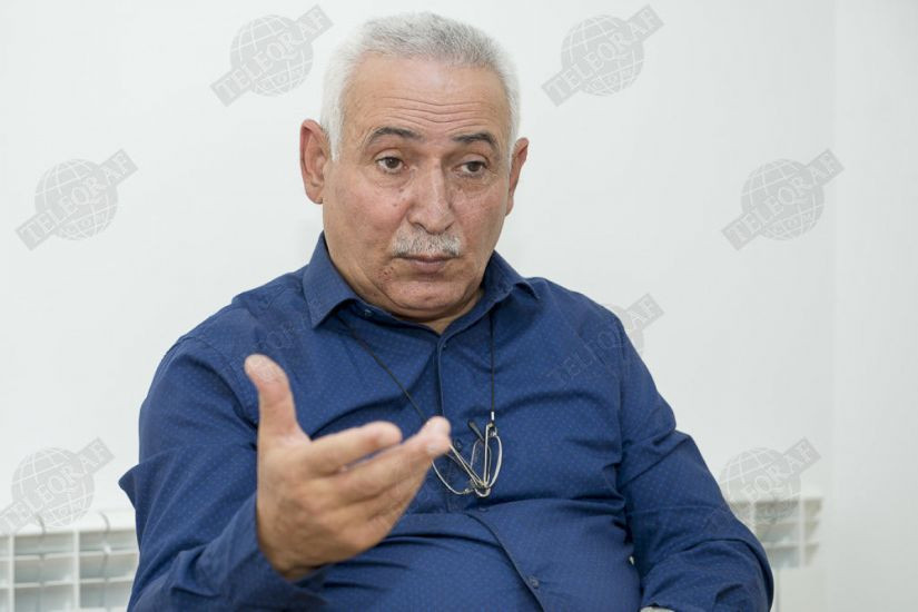 AYB-dən çıxan yazıçı: "Mənə dedi ki, evin qiyməti 150 mindir!"