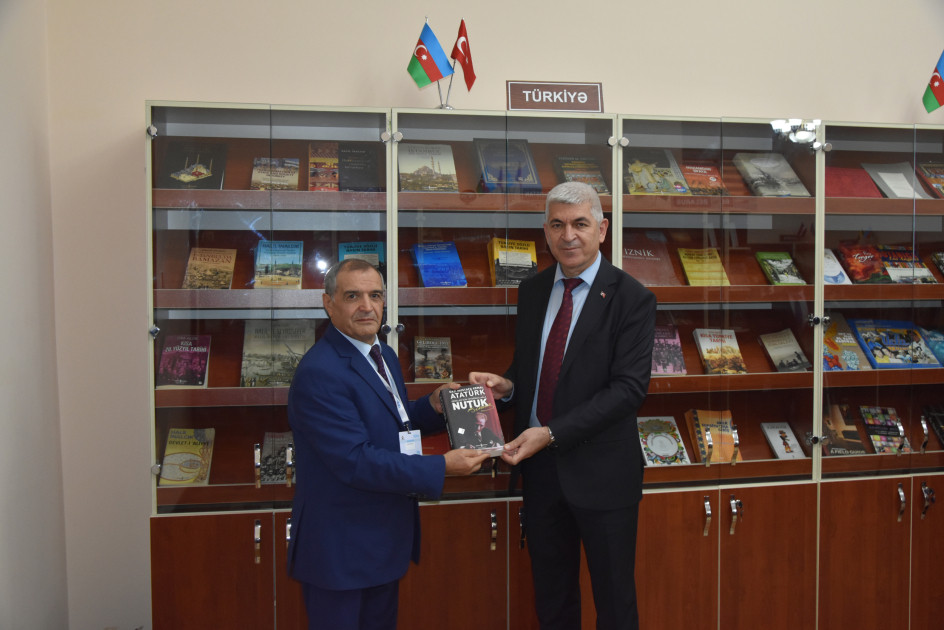 Milli Kitabxanada “Mərakeş və Küveyt ədəbiyyatı guşələrinin” açılış mərasimi keçirilib