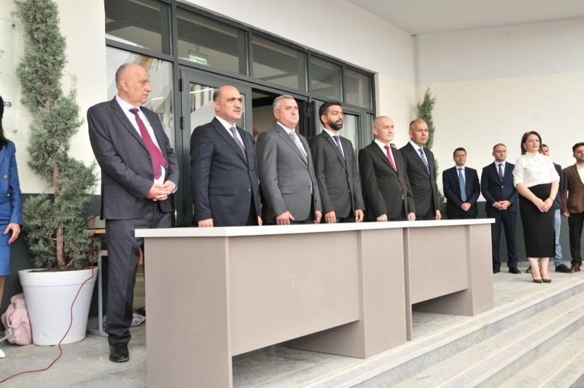 15 sentyabr - Bilik günü ilə əlaqədar Abşeron rayonunda silsilə tədbirlər keçirilib, yeni məktəblərin açılışları olub