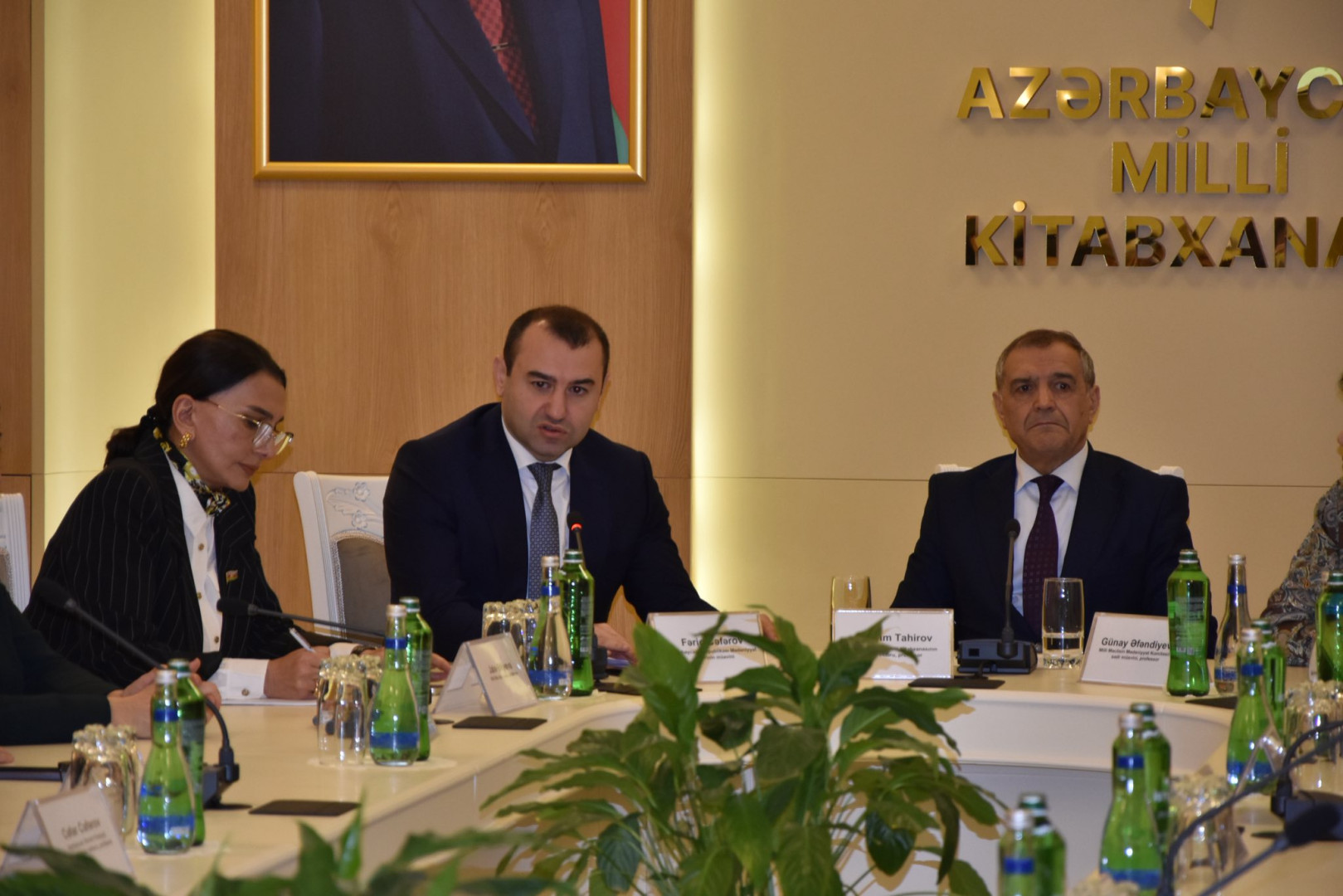 Azərbaycan Milli Kitabxanasında “Birinci Türkoloji Qurultay: türk xalqlarının mədəni, elmi və mənəvi inteqrasiyasında tarixi mərhələ” mövzusunda Elmi Konfrans keçirilib