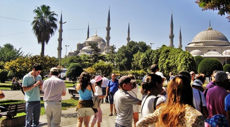 Türkiyəyə 8 milyondan çox turist gəlib