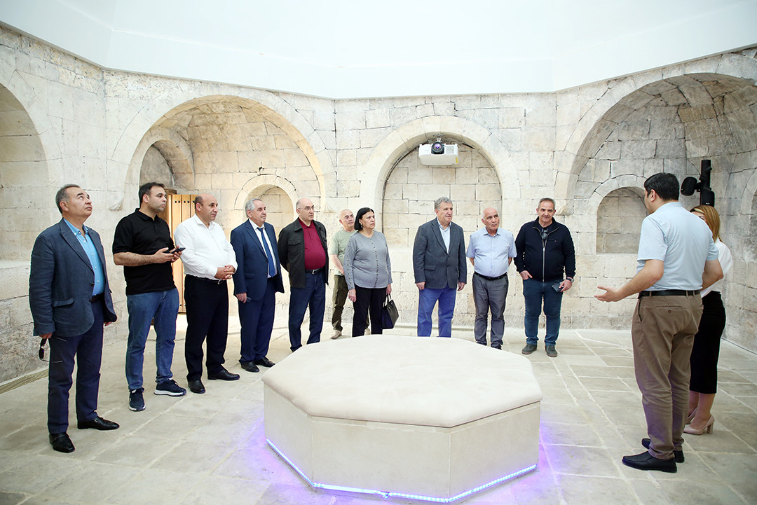 Akademik Rasim Əliquliyev Qarabağ Universitetində ustad dərsi keçib