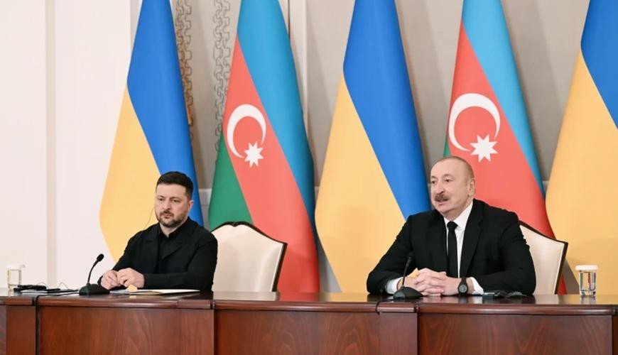 Prezidentlər mətbuata bəyanatlarla çıxış etdi -