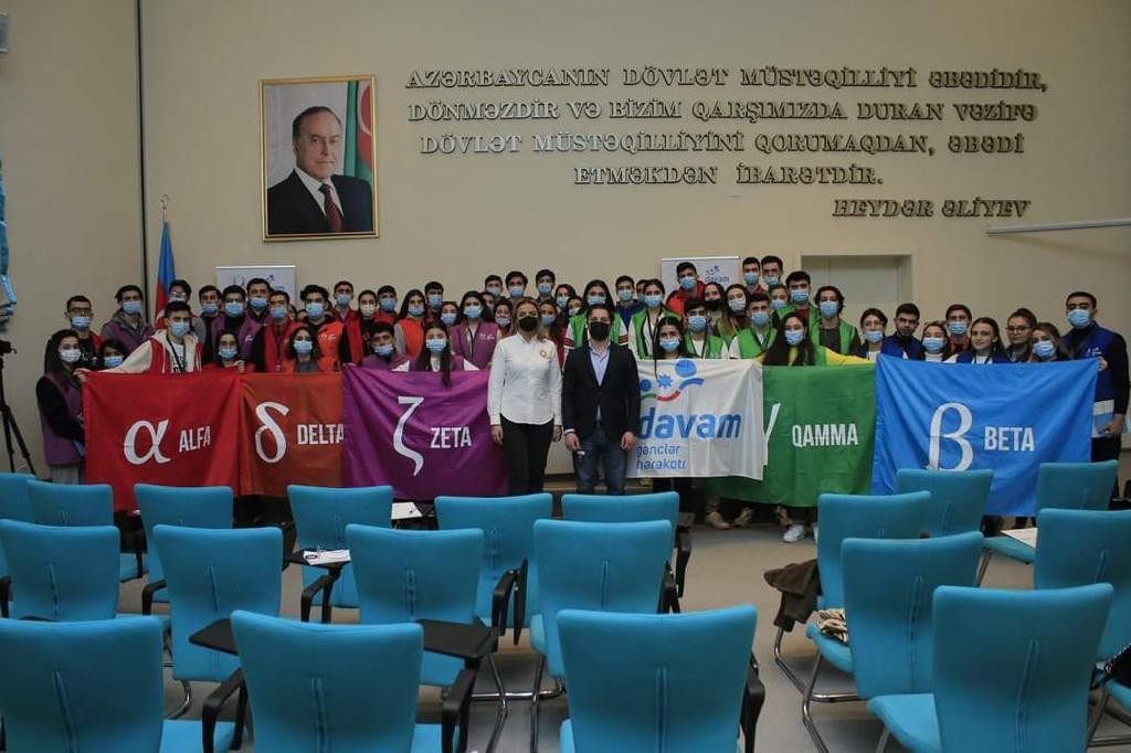 Könül Nurullayeva "Gənc Liderlər üçün Qış Universiteti"ndə təqdimatla iştirak edib-