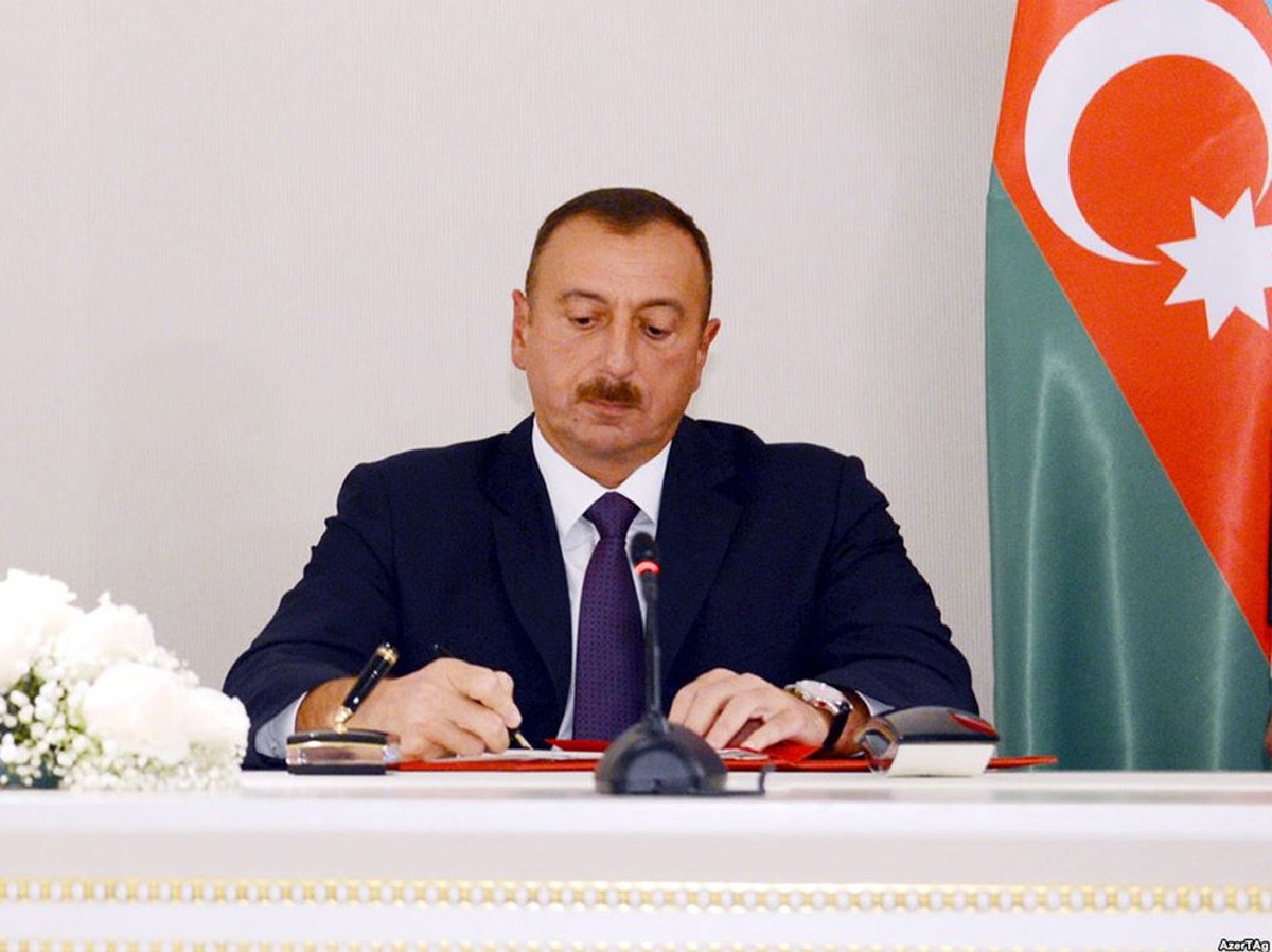 Universitetə rektor təyin edildi-