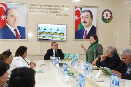 "Üzüm tənəklərinin zərərvericiləri" kitabının təqdimatı keçirilib