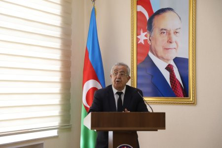 Bitki Mühafizə və Texniki Bitkilər Elmi-Tədqiqat İnstitutunda 15 İyun – Milli Qurtuluş Gününə həsr olunmuş tədbir keçirilib