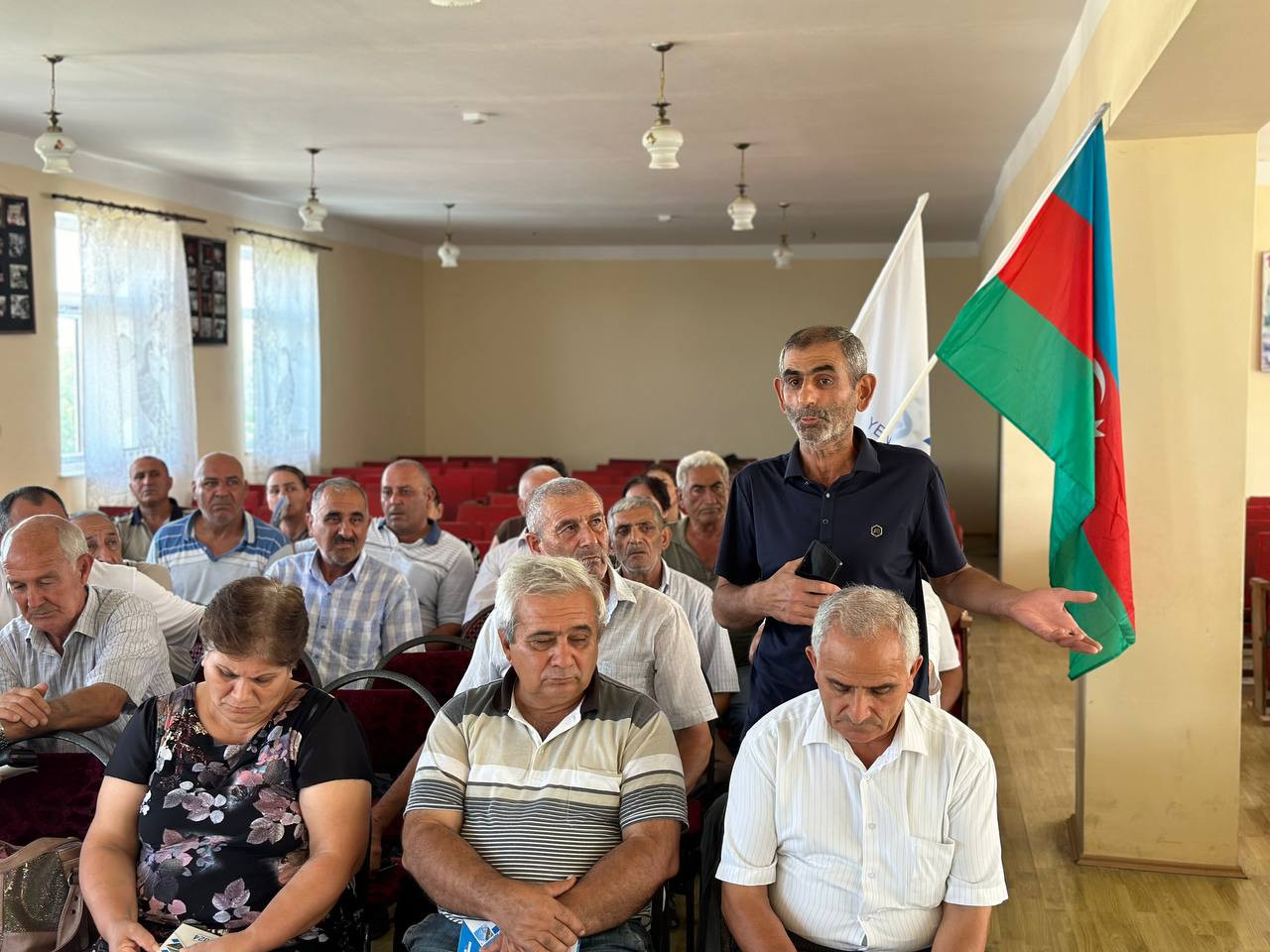 Deputatlığa namizəd Əziz Ələkbərli Qıraqlı, Mustafabəyli, Bəylik və Yeni Novrzulu kəndlərində seçicilərlə görüşüb