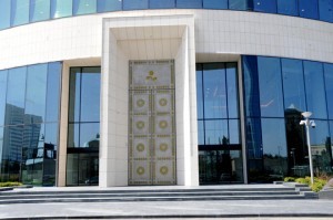 Ən çox valyuta avqust ayında satılıb