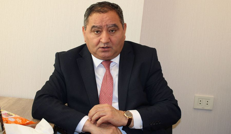 Etibar Əliyev: “Qurban Qurbanovdan məşqçi olmaz, yaxşı aktyor ola bilərdi, heyf...”