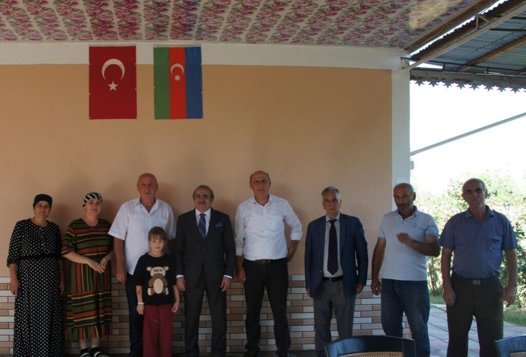 Akademik Rafael Hüseynov Ahıska türkləri ilə görüşüb