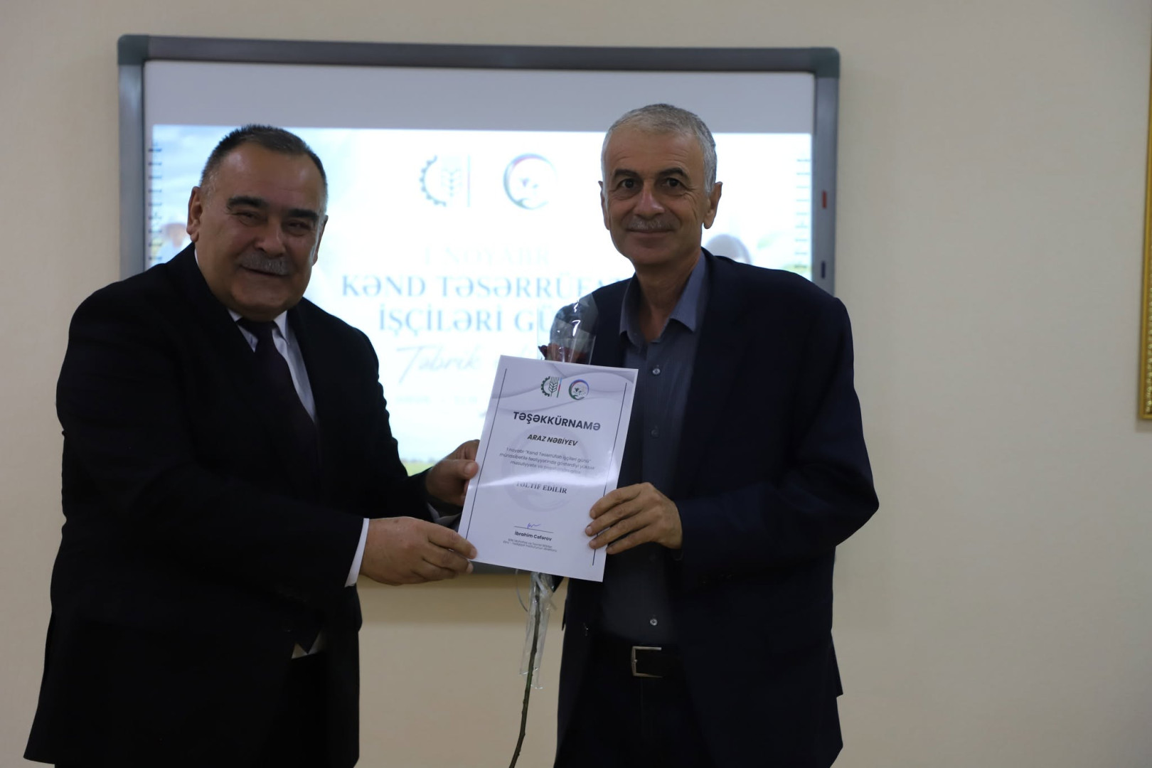 Bitki Mühafizə və Texniki Bitkilər Elmi-Tədqiqat İnstitutunda 1 Noyabr – Kənd Təsərrüfatı İşçiləri Günü münasibətilə tədbir keçirilib
