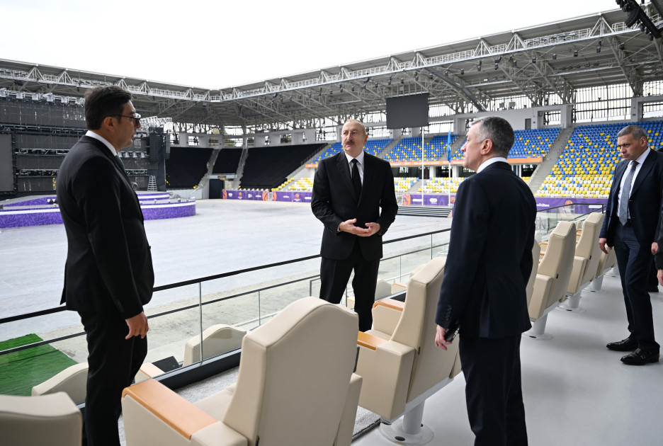 Prezident Gəncə şəhər stadionunun açılışında