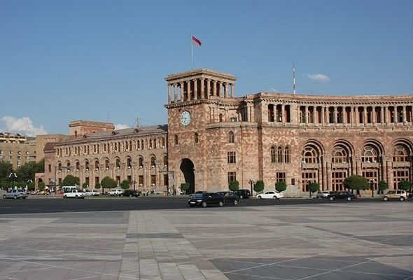 Ermənistanın dövlət borcu 9 milyard dollara çatdı