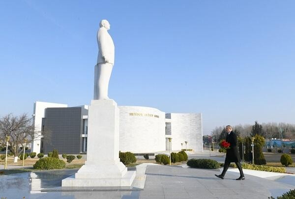 İlham Əliyev Ağstafada açılış etdi