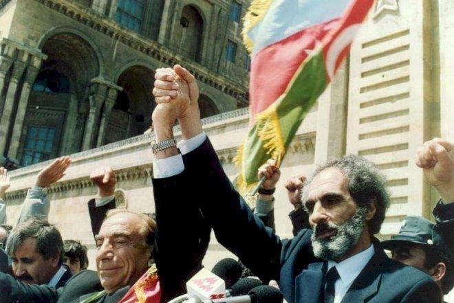 Elçibəyin vəfatından 25 il ötür