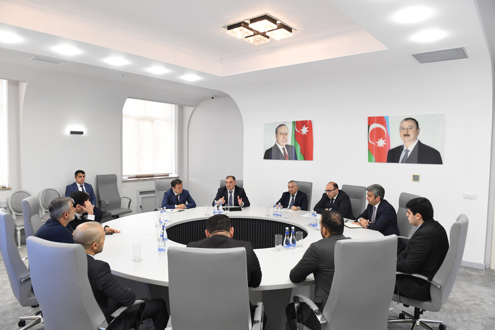 “Azərişıq” ASC-nin nümayəndələri “Ticarət Şəbəkələrinin İnkişafı” İctimai Birliyinin üzvləri iləgörüşdü