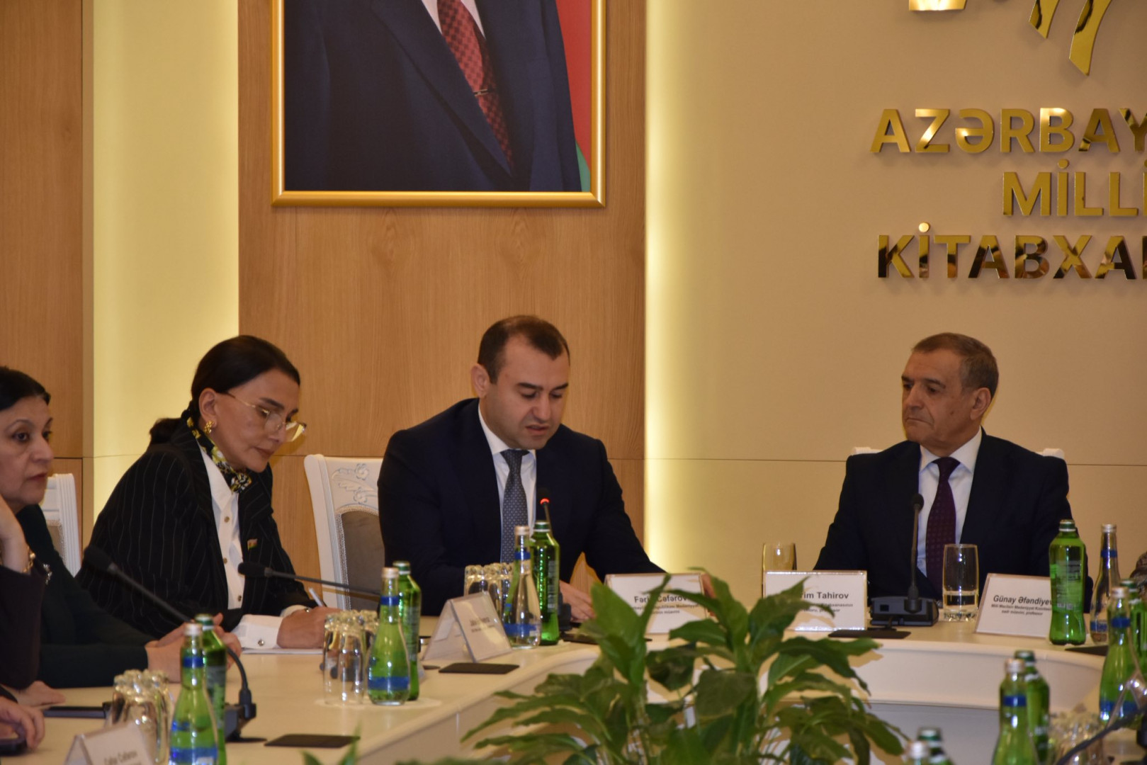 Azərbaycan Milli Kitabxanasında “Birinci Türkoloji Qurultay: türk xalqlarının mədəni, elmi və mənəvi inteqrasiyasında tarixi mərhələ” mövzusunda Elmi Konfrans keçirilib
