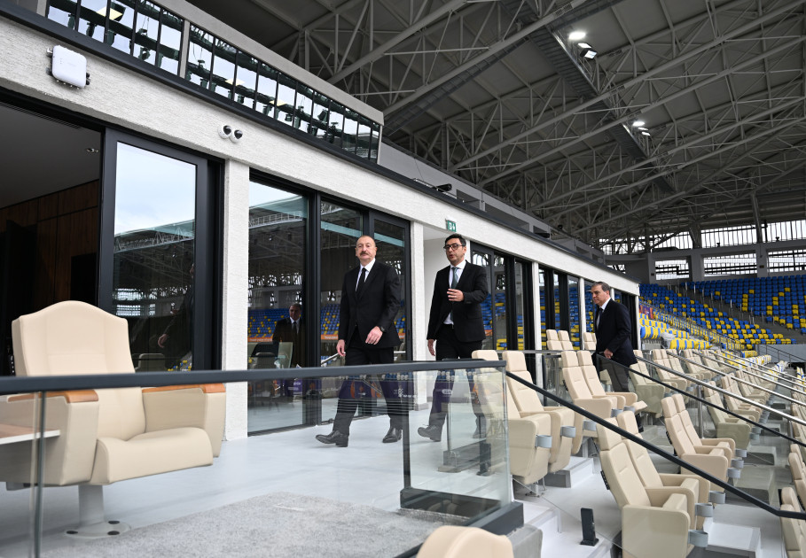 Prezident Gəncə şəhər stadionunun açılışında