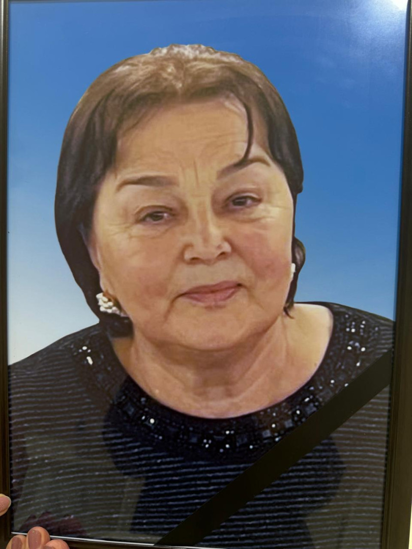 Tanınmış müəllim vəfat edib