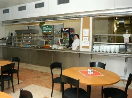 Pedaqoji Universitetin bufeti OLİQARXLAR ÜÇÜNDÜR? - “Nahar etmək 10 manat, çay 2 manat...”