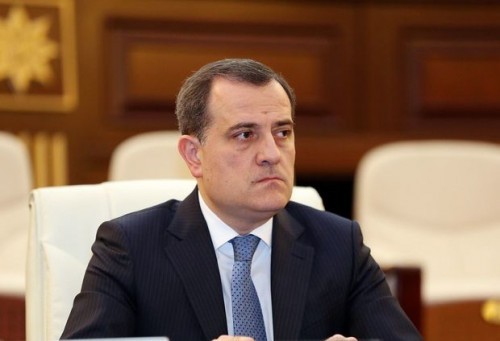 Tovuz rayonunda imtahandan yüksək bal toplayan müəllimi işdən çıxardılar -