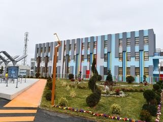 Prezident və birinci xanım yeni inşa edilmiş Tədris və Xidmət Kompleksinin açılışında iştirak ediblər