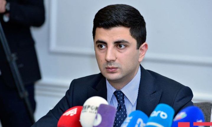 Təhsildə idarəçilikdən narazılıqlar günü-gündən artır