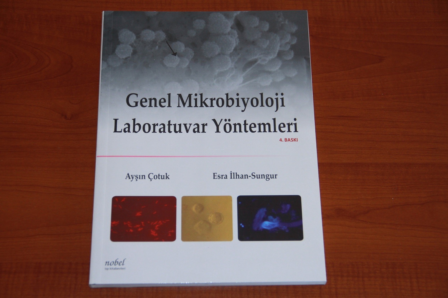 Aqronomluq, baytarlıq və əczaçılıq istiqamətlərində yeni kitablar ADAU-nun kitab fonduna əlavə edilib