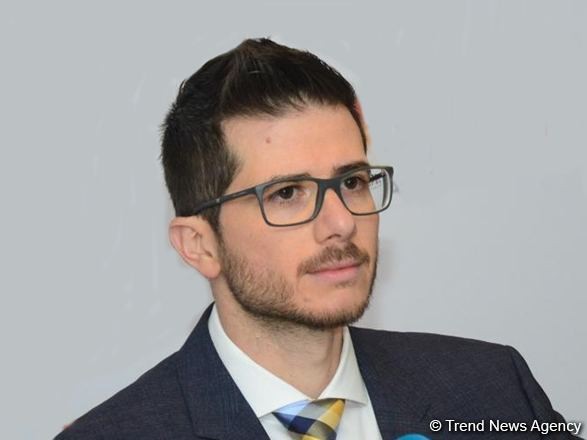 İsrail səfiri ermənilərin Gəncədə öldürdüyü uşaqdan yazdı:"Vədimi yerinə yetirə bilmədim"