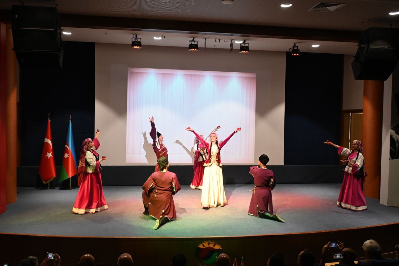 Antalyada "Azərbaycan İncəsənət Həftəsi" çərçivəsində Azərbaycan sənətçilərinin iştirakı ilə konsert proqramı təşkil edilib