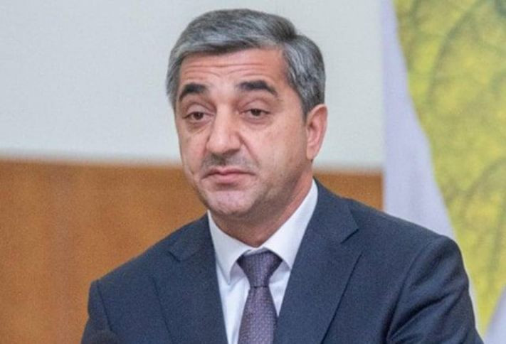 Naxçıvan Kənd Təsərrüfatı Nazirliyində qalmaqal: İşçilər naziri döyüblər? - "...təzə nazirin danlağının dozası çox olub"