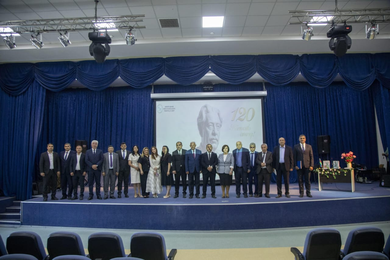Şəmkirdə sözün günəşi yenidən doğdu:Poeziyanın işığında bir məktəb, bir xalq, bir millətin yaddaşı dilə gəldi