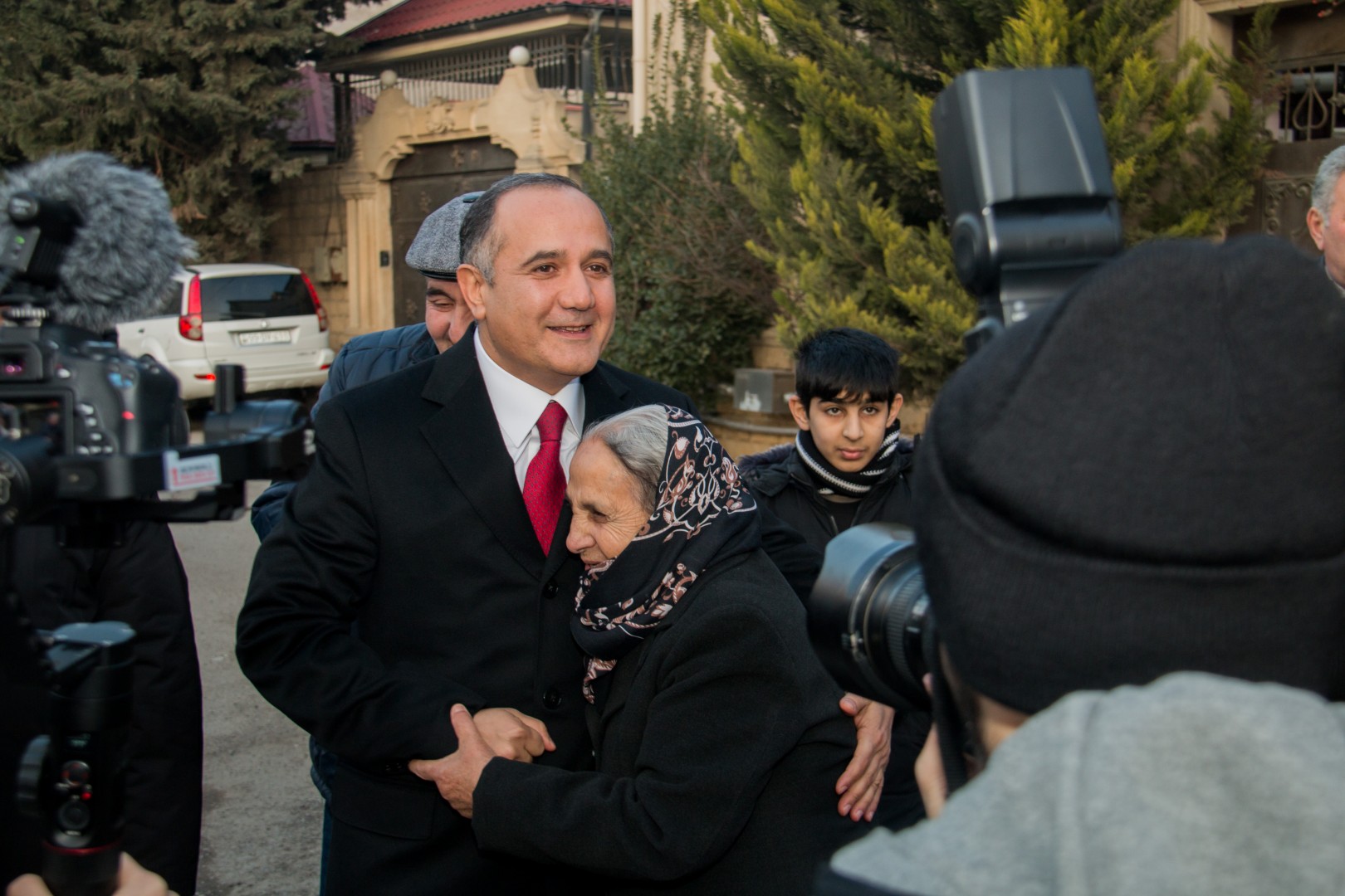 Kamaləddin Qafarovun seçicilərlə görüşləri davam edir