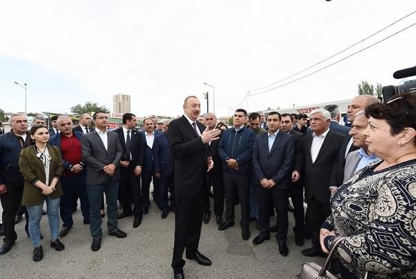 Prezident İlham Əliyev marketə girdi,qiymətlərlə maraqlandı