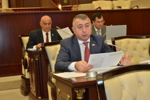 Rafael Cəbrayılov BDU-nun müəllimindən də 300 min manat alıb -