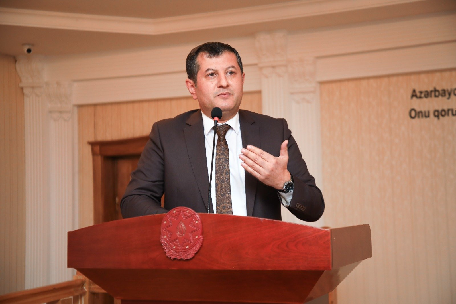 AMEA-nın Gəncə bölməsində professor İbrahim Cəfərovun 70 illik yubileyi keçirilib