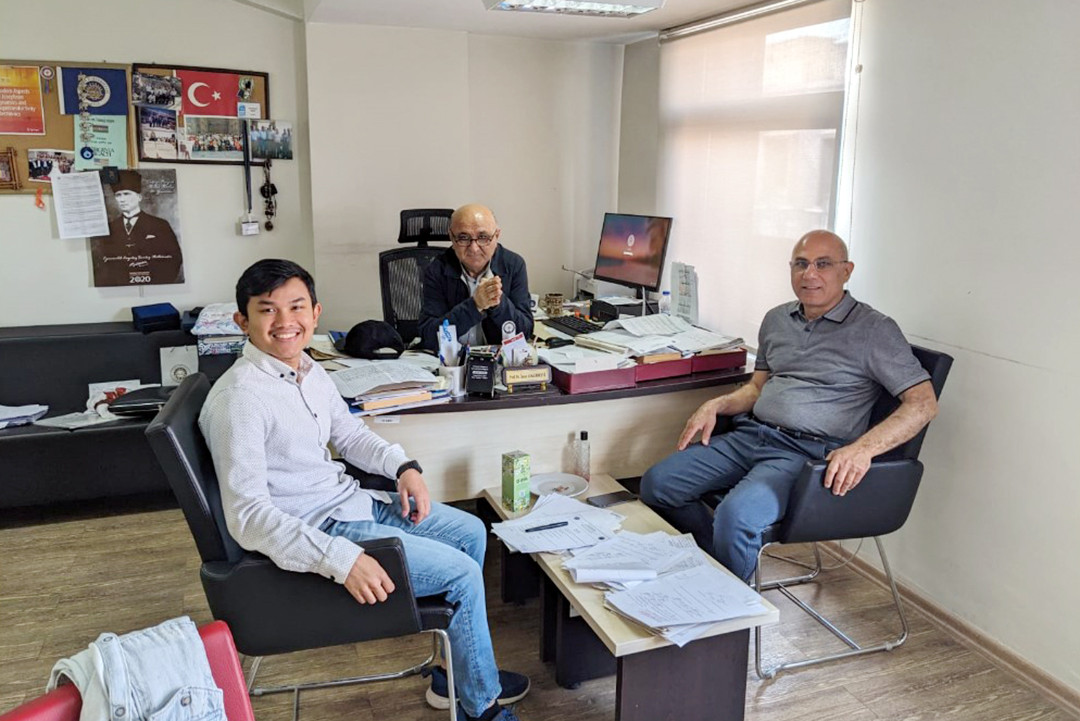 AMEA-nın müxbir üzvü Ramiz Alıquliyev Ankara Universitetində elmi ezamiyyətdə olub