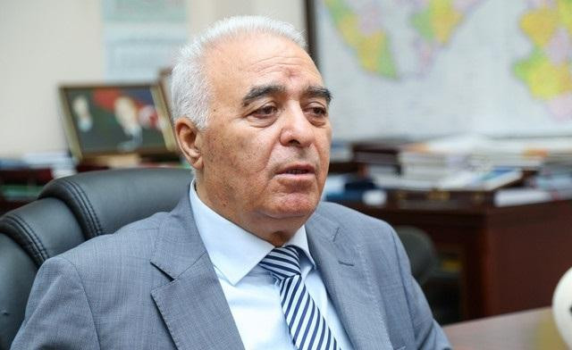 "Camaat kənddən şəhərə niyə gəlir?" - Deputat