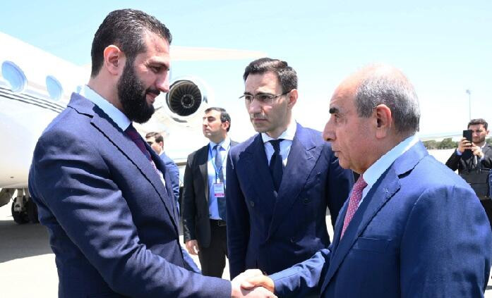 Suriya prezidenti Azərbaycana gəldi