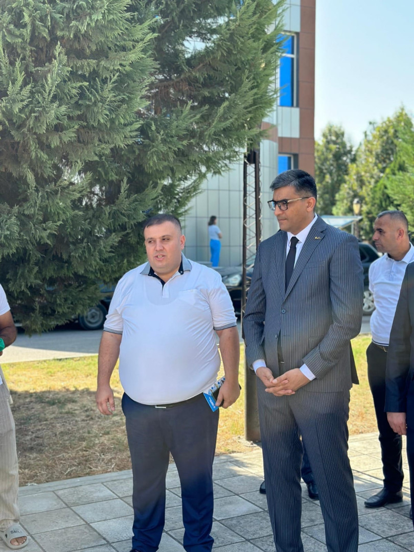 Deputatlığa namizəd Saatlı Olimpiya İdman Kompleksinin stadionunda gənc seçicilər, o cümlədən idmançılar və tələbələrlə görüş keçirib