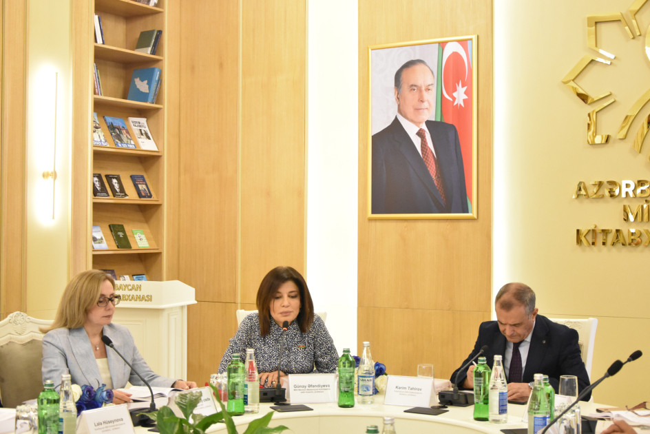 Milli Kitabxanada “Üzeyir Hacıbəyli. Biblioqrafiya” kitabının təqdimatı keçirilib