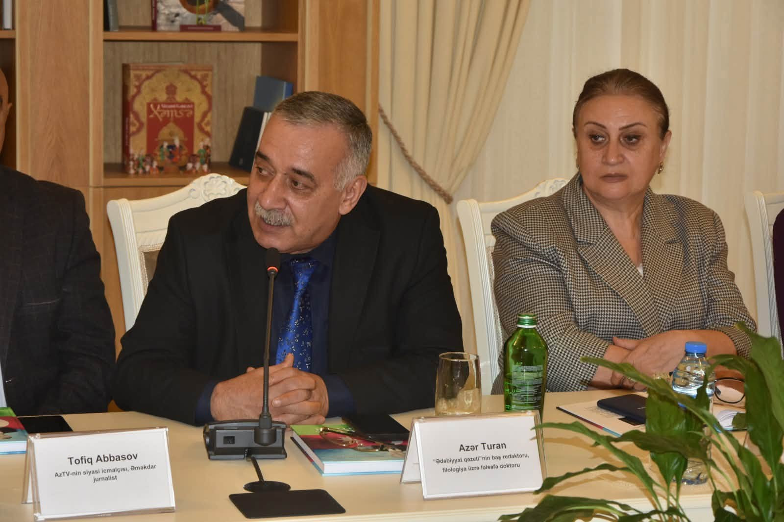 Azərbaycan Milli Kitabxanasında professor Şirməmməd Hüseynovun “İstiqlal söhbətləri” kitabının təqdimat mərasimi keçirilib