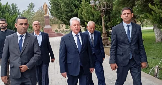 Deputat Fəzail İbrahimli Göytəpə şəhərində seçicilərlə vətəndaş qəbulu keçirib
