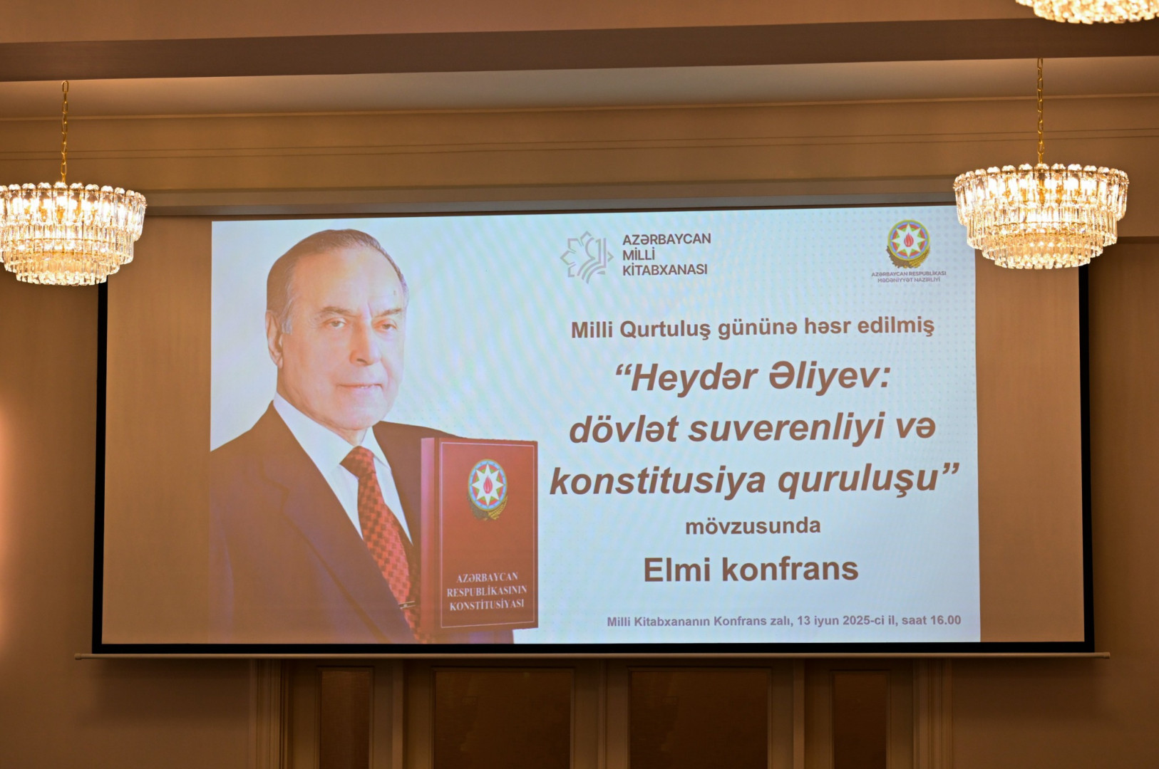 Milli Kitabxanada “Heydər Əliyev: dövlət suverenliyi və konstitusiya quruluşu” mövzusunda elmi konfrans keçirilib