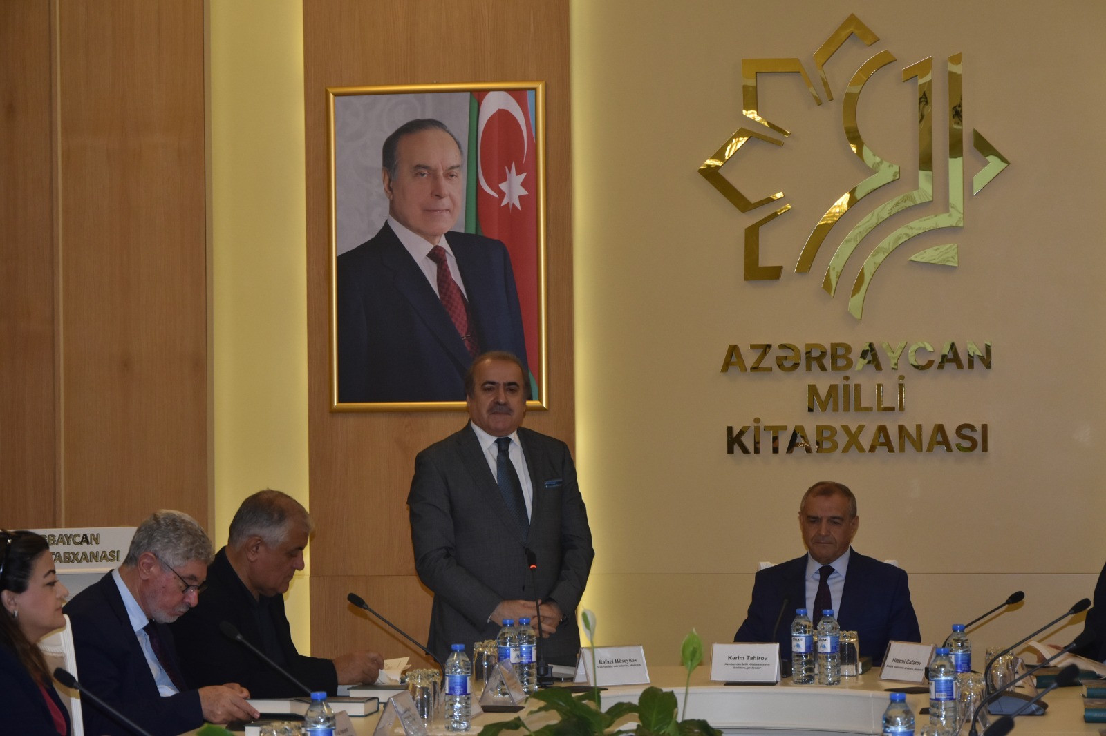 Milli Kitabxanada “Xaqani Şirvani. Biblioqrafiya”kitabının təqdimat mərasimi keçirilib