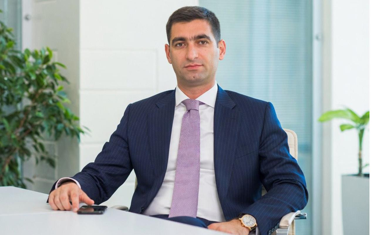 Tale Heydərovu aldadana 14 il həbs cəzası verilə bilər